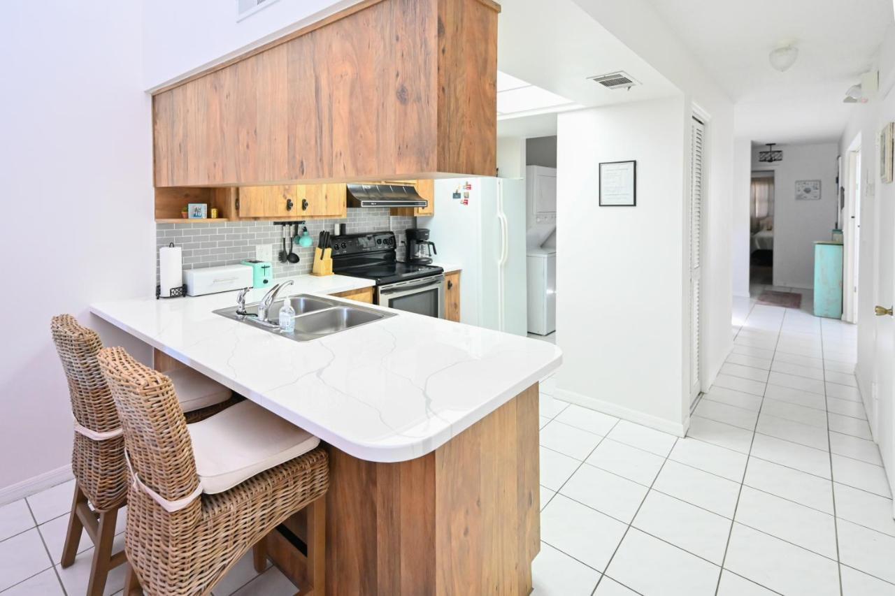 Satellite Beach Townhome With Patios 2 Mi To Beach Extérieur photo